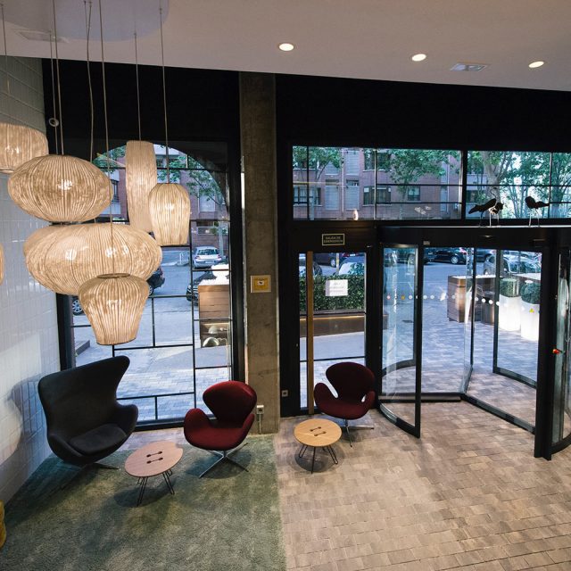 Coral composition organic lamp collection designed by Arturo Álvarez. Lighting project Hotel Mirador Chamartin