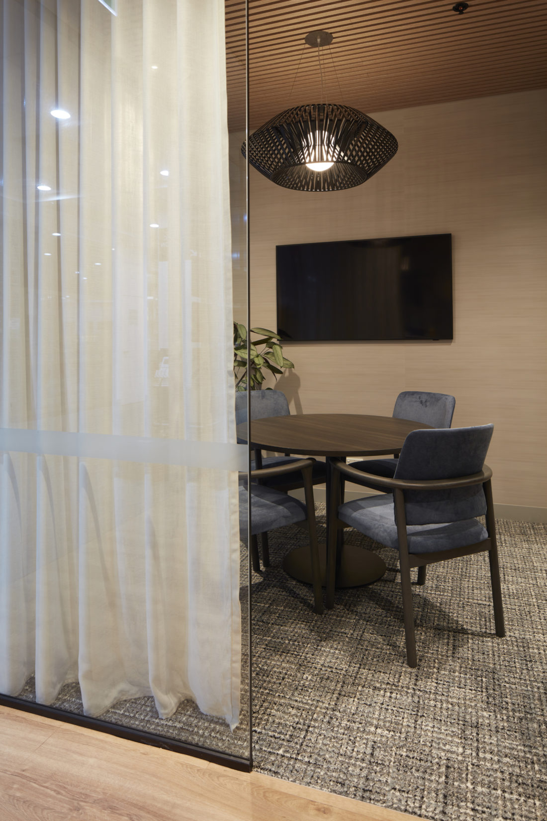 Marshal Chan Yahl Real Estate, St Ives, Australia. a emotional light